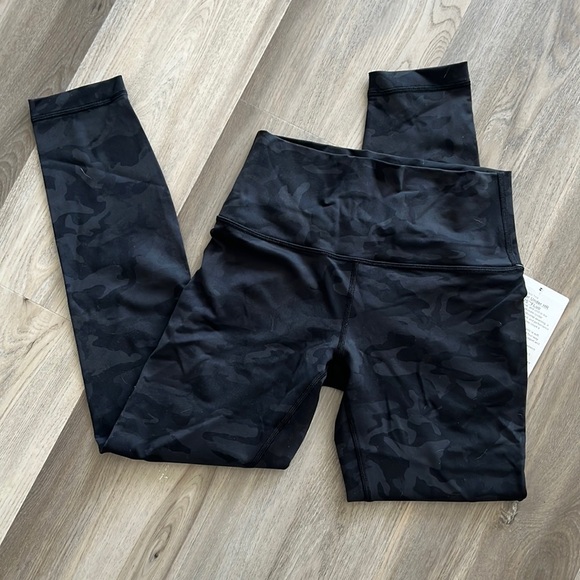 Nicholas Black Double Frill Hem Cady Crepe Flared Pants Size 4 display picture 1